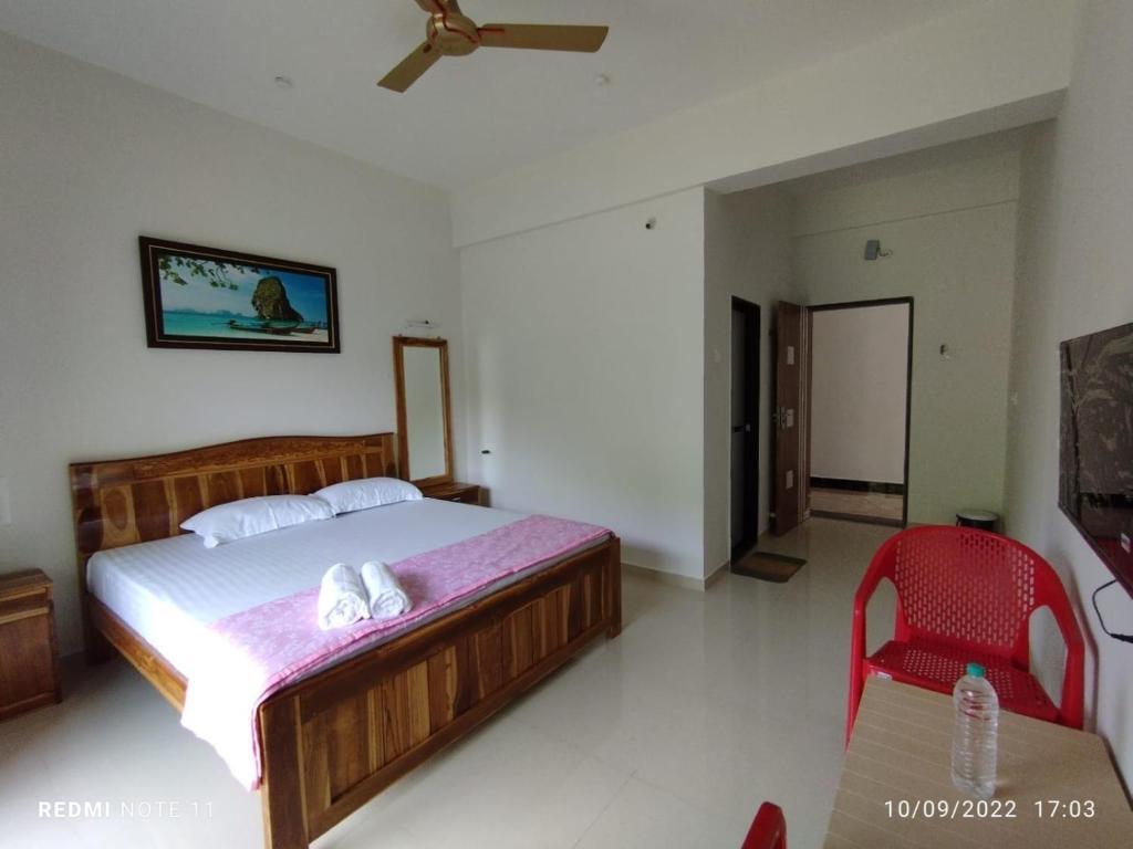 Даполи: Hotel Kavijay Sea View