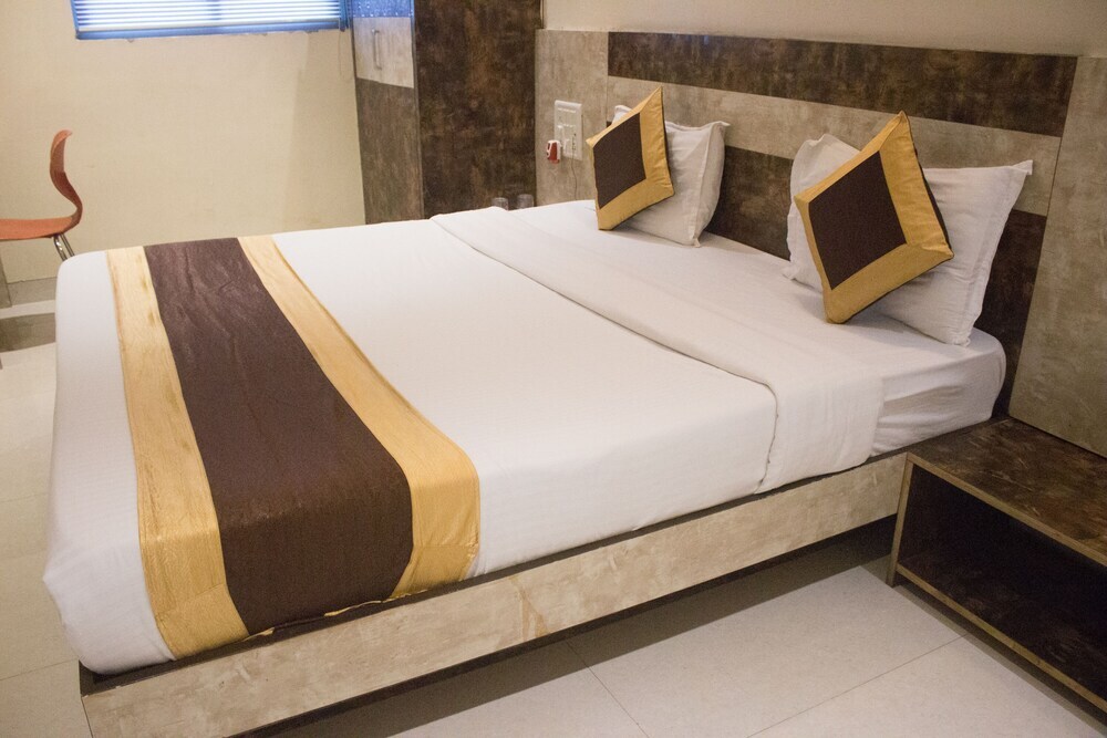 Мумбаи: Hotel Embassy Grand