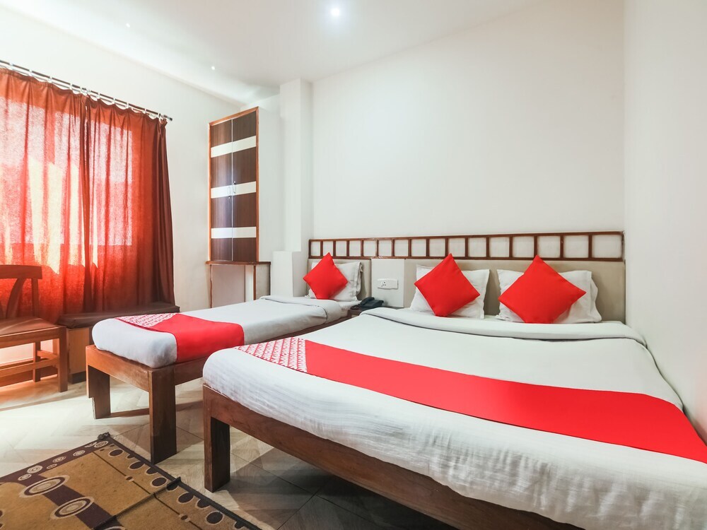 Шиллонг: Hotel Shaurya Inn