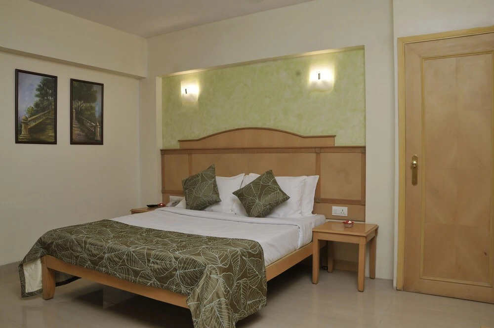 Ширди: Hotel Goradia