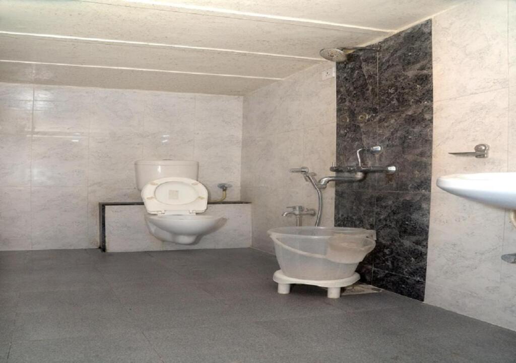Пуна: Hotel Radhika Pune