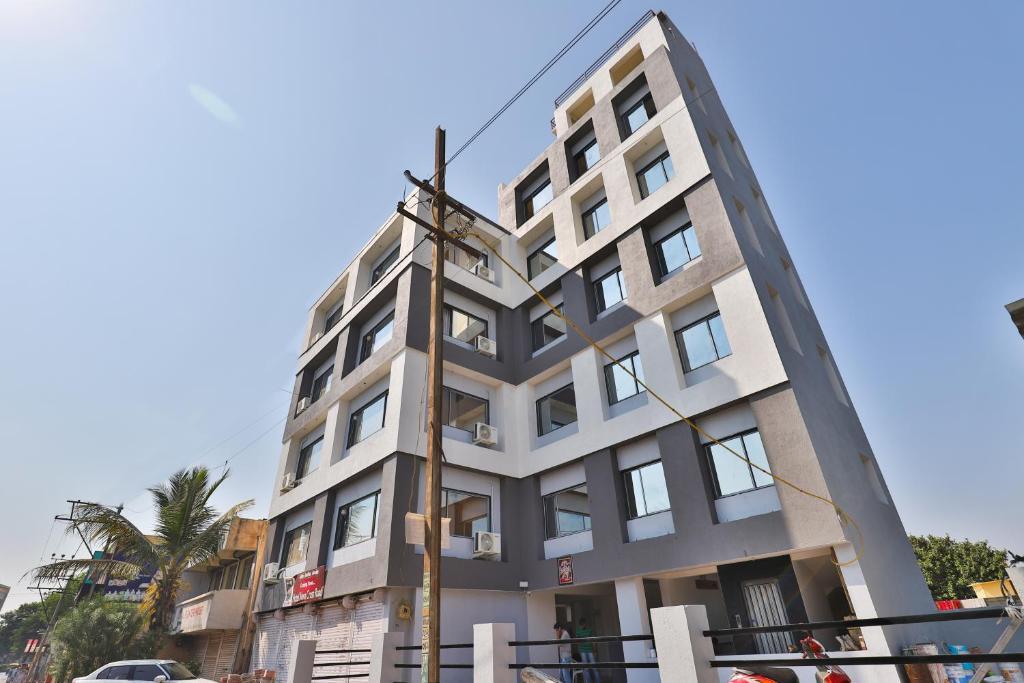 Раджкот: Nova Hotel New Crossroad