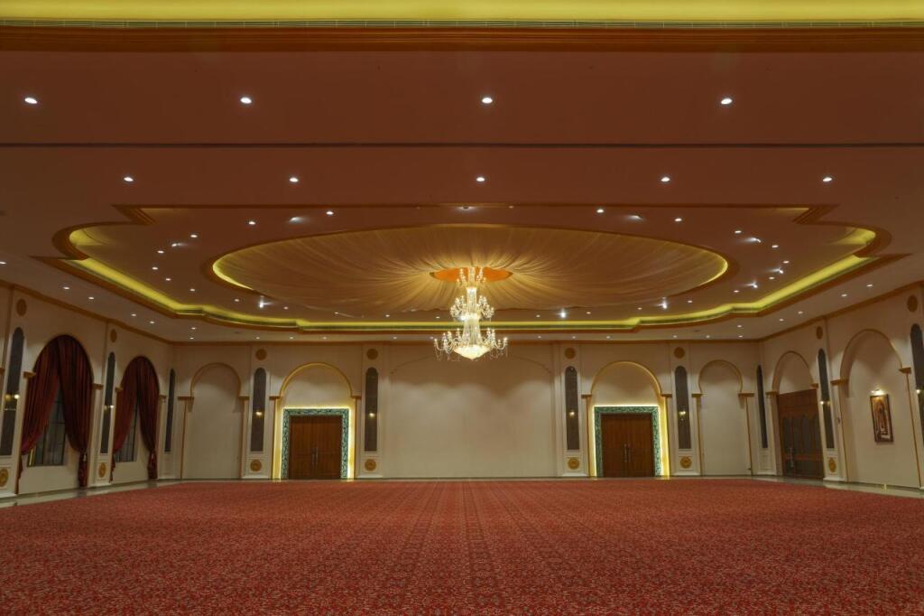 Раджкот: Ratna Vilas Palace