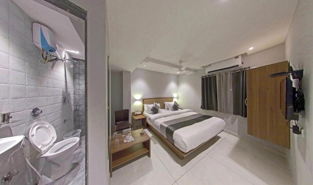 Раджкот: Hotel Nova Star