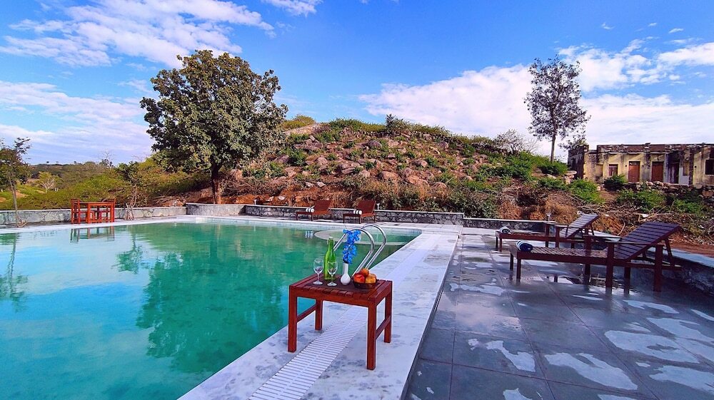 Садри: Takhat Villa by ShriGo Hotels
