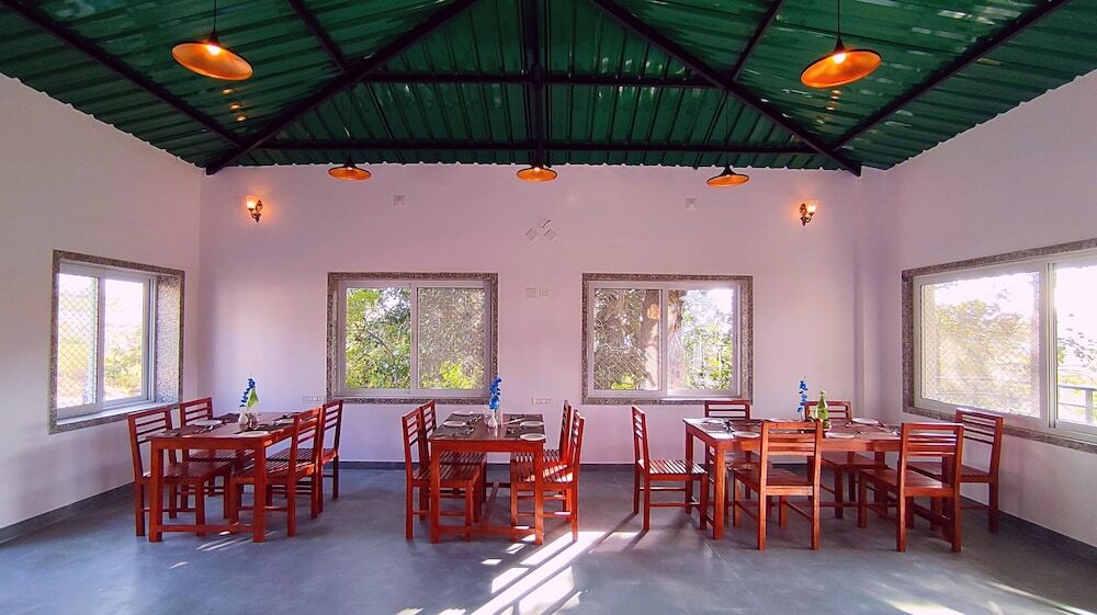 Садри: Takhat Villa by ShriGo Hotels