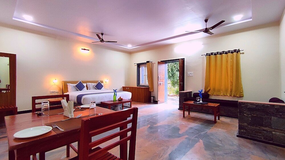 Садри: Takhat Villa by ShriGo Hotels