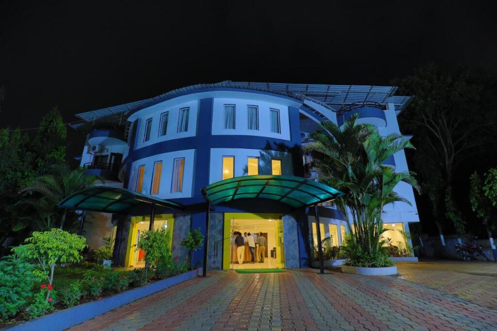 Лонавала: Strand Resort