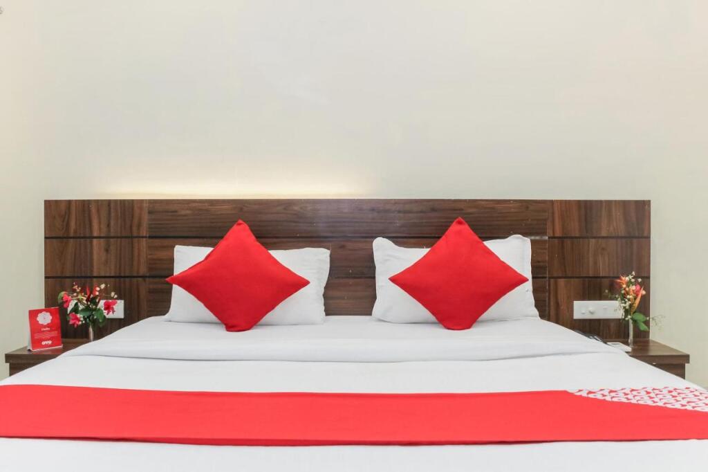 Лонавала: Strand Resort