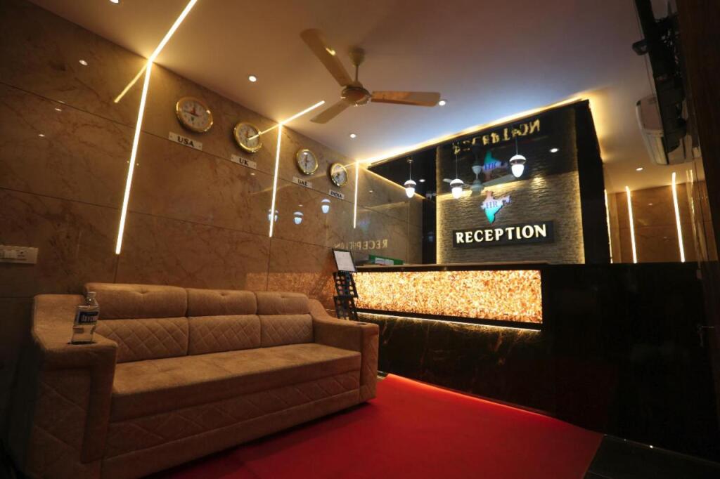 Тхане: Hotel Dwarka Residency