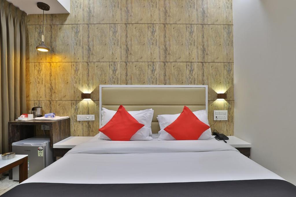 Сурат: Hotel Royal Treat