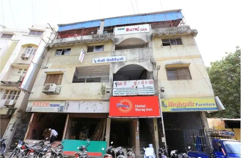 Сурат: Hotel Suraj inn