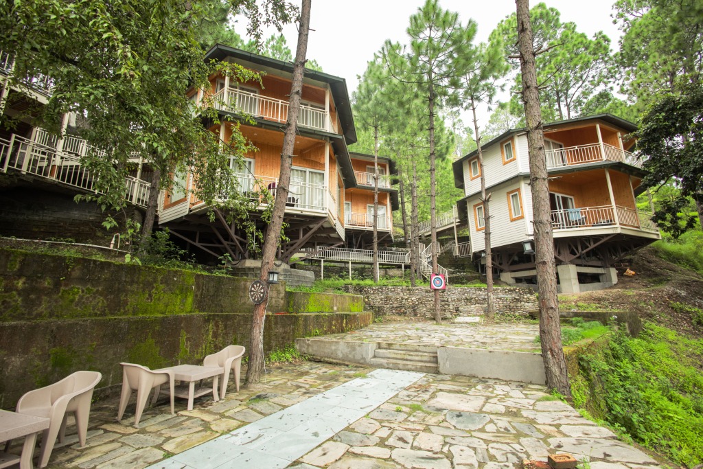 Чубаттакхал: The Woods Retreat