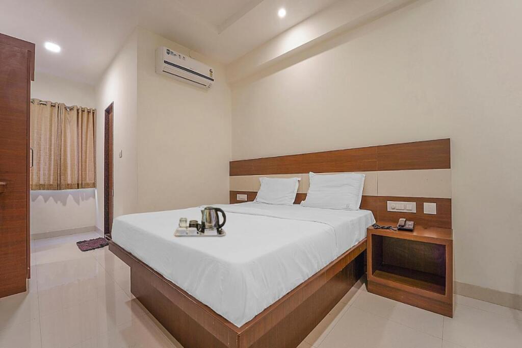 Коимбатур: Townhouse 14406 Hotel Subashree