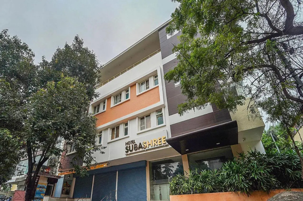 Коимбатур: Townhouse 14406 Hotel Subashree