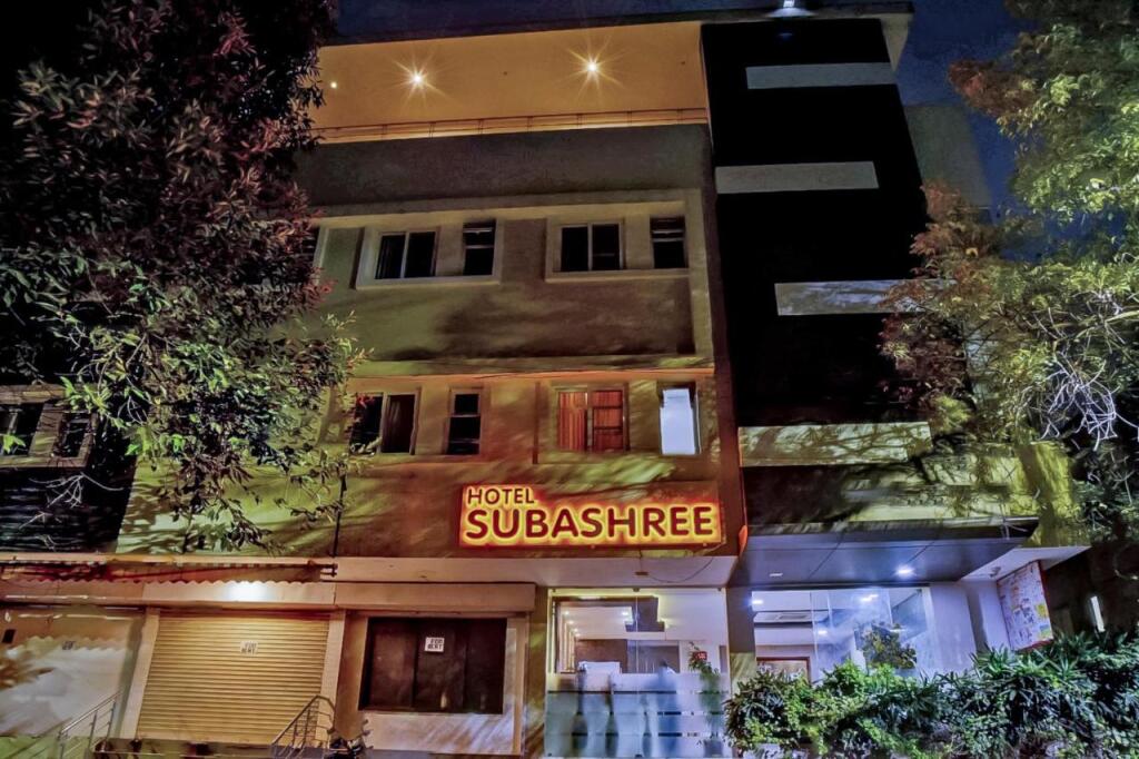 Коимбатур: Townhouse 14406 Hotel Subashree