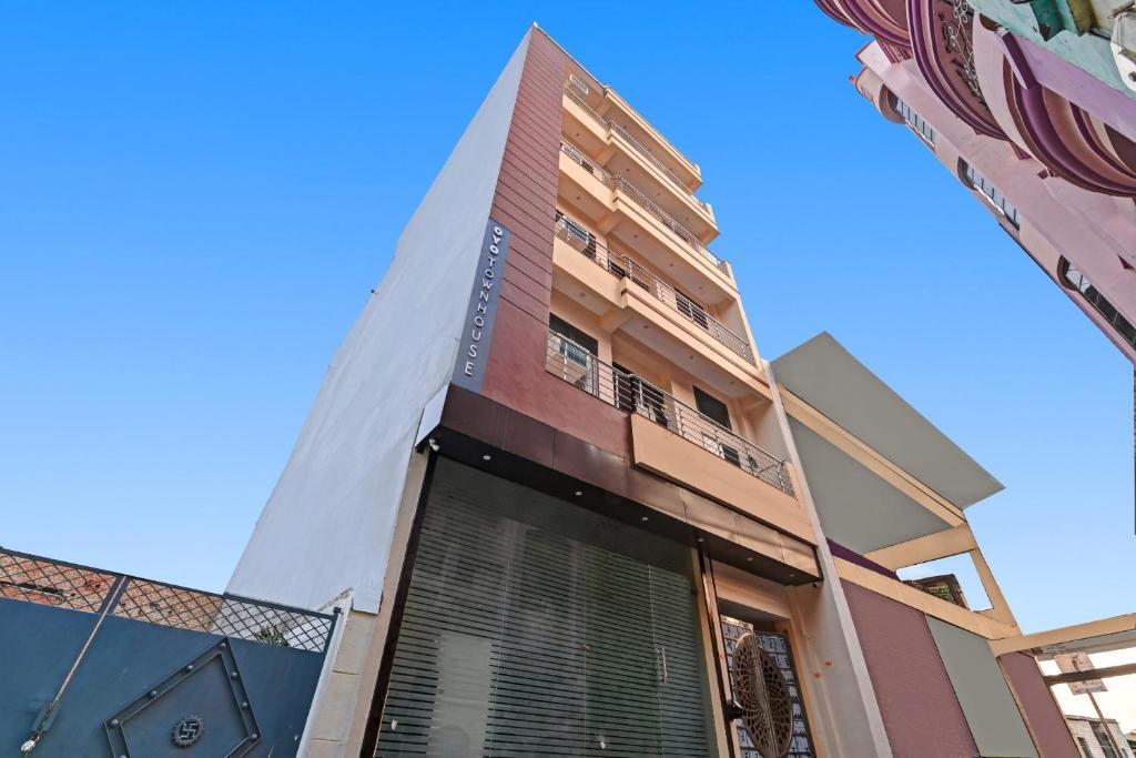 Канпур: Oyo Townhouse 1123 Kalyanpur Metro