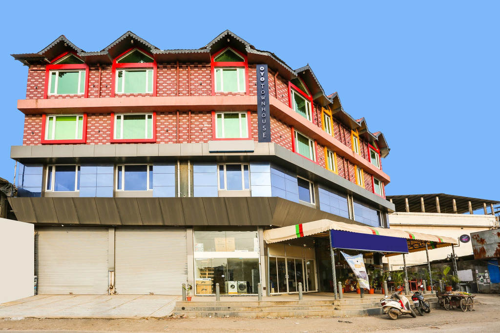 Тхане: Townhouse 1108 Arc Palace