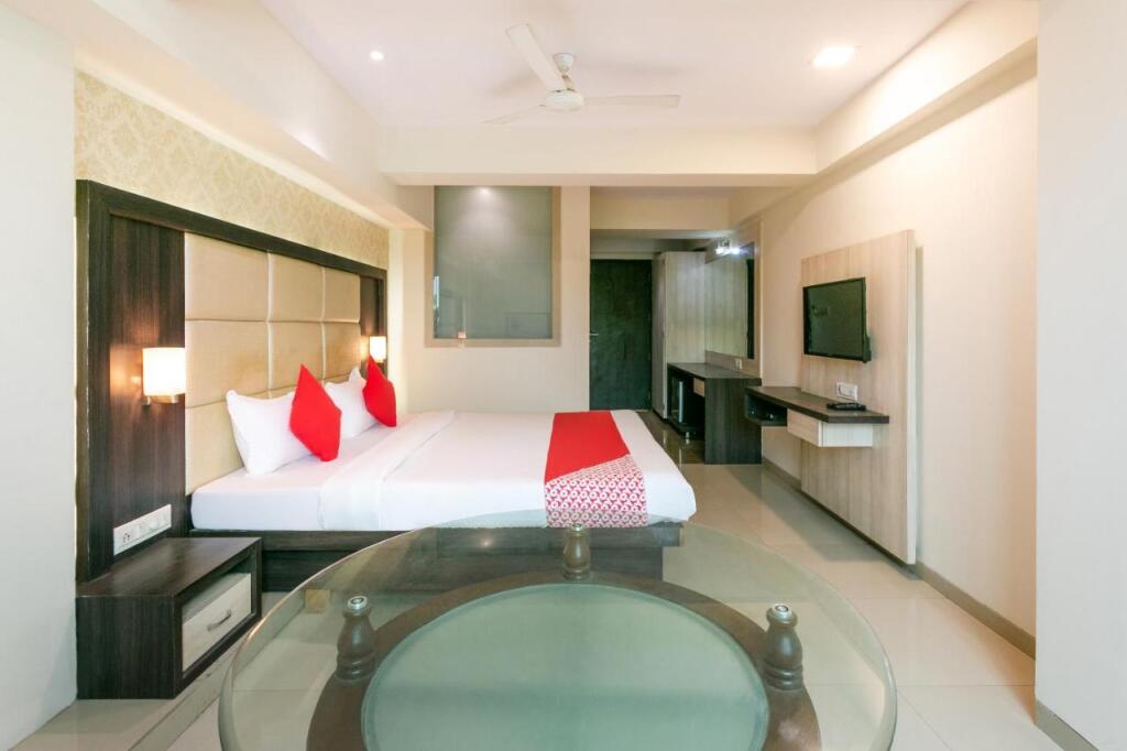 Нави-Мумбай: Collection O 36215 Hotel Pearl Residency