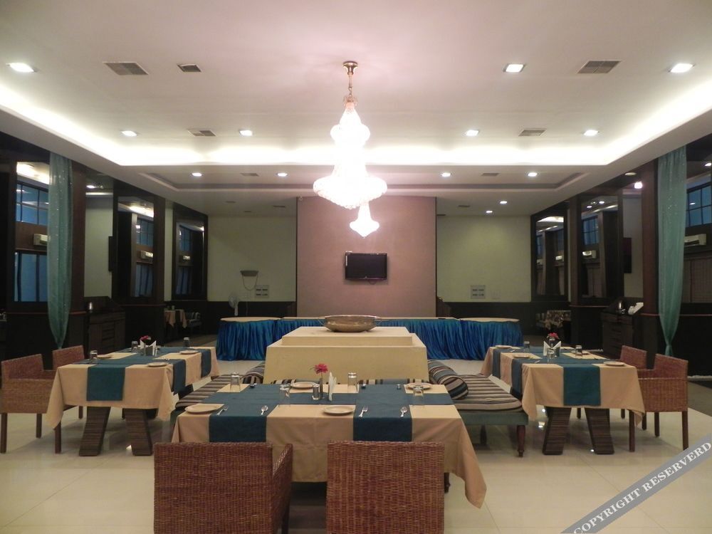 Ширди: Hotel Reeva Regency