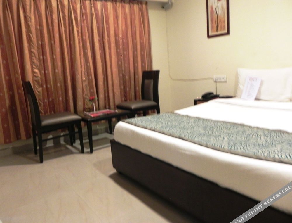 Ширди: Hotel Reeva Regency