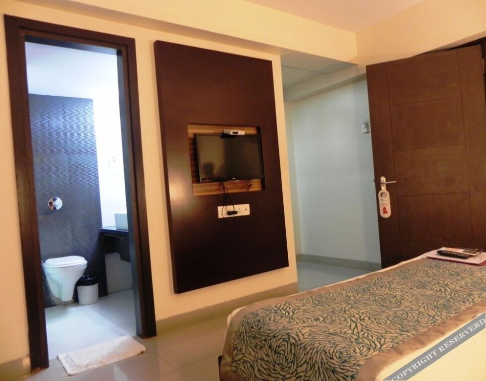 Ширди: Hotel Reeva Regency