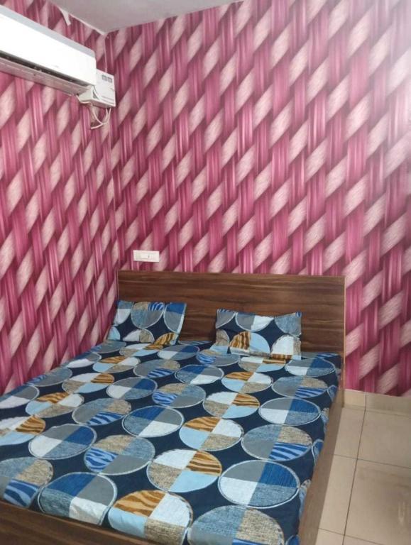 Лудхиана: Pop 91498 Corner House 3k