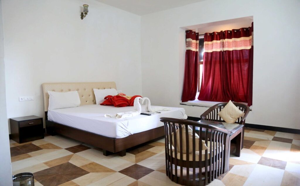 Садри: The Lal Bagh Resort