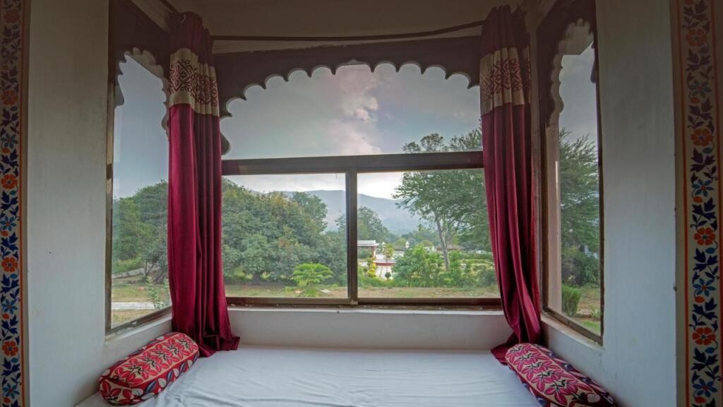 Садри: The Lal Bagh Resort