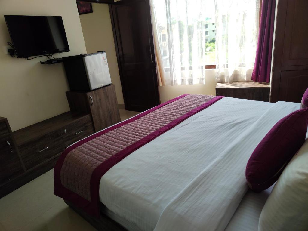 Паонта Сахиб: Hotel Guru Surbhi