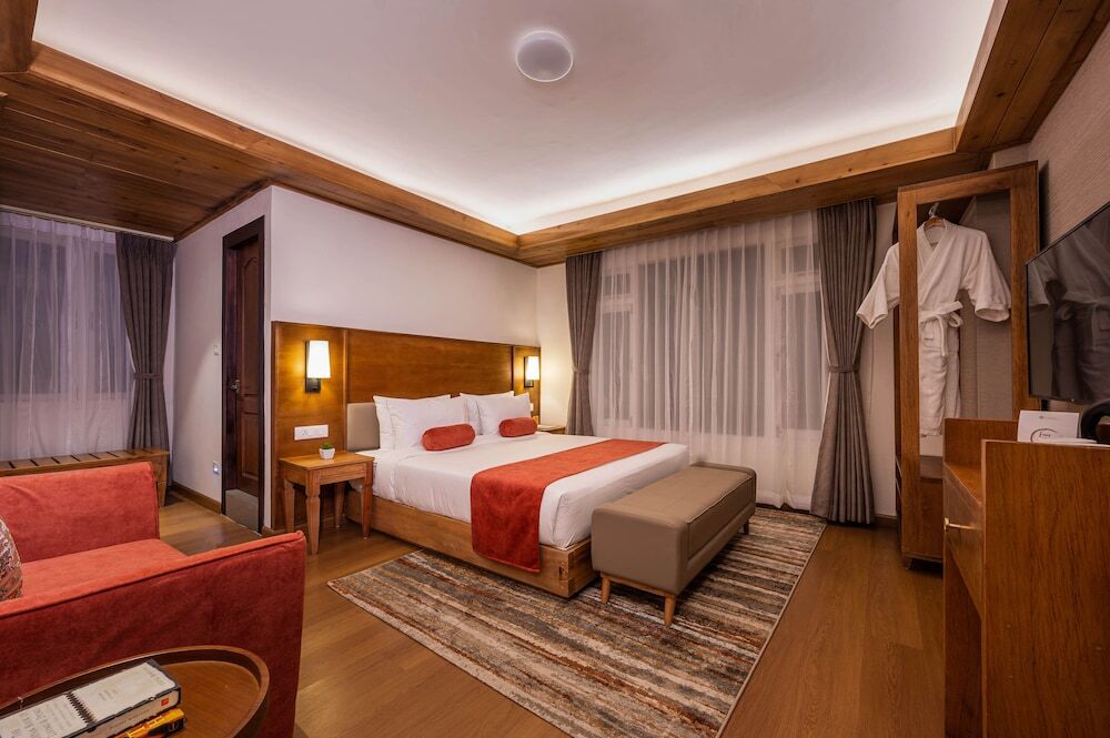 Пеллинг: Udaan Hotel Pine Crest