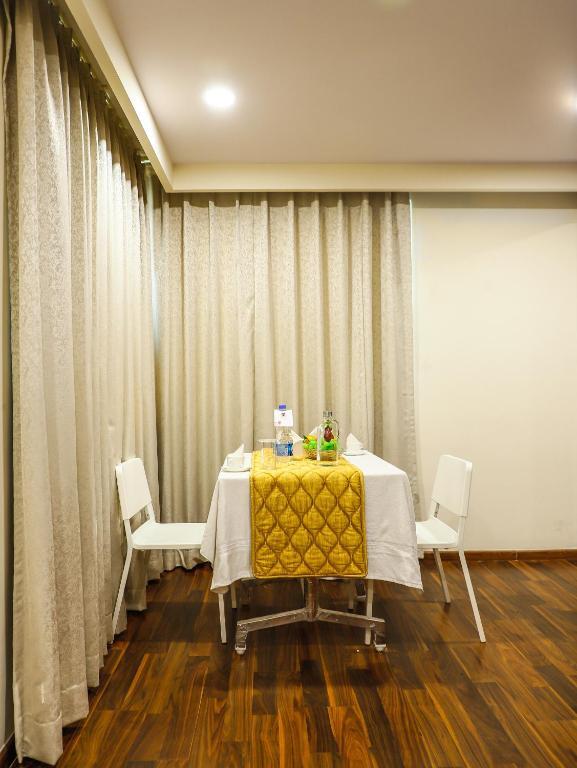 Виджаявада: Hotel RN Grand - Vijayawada