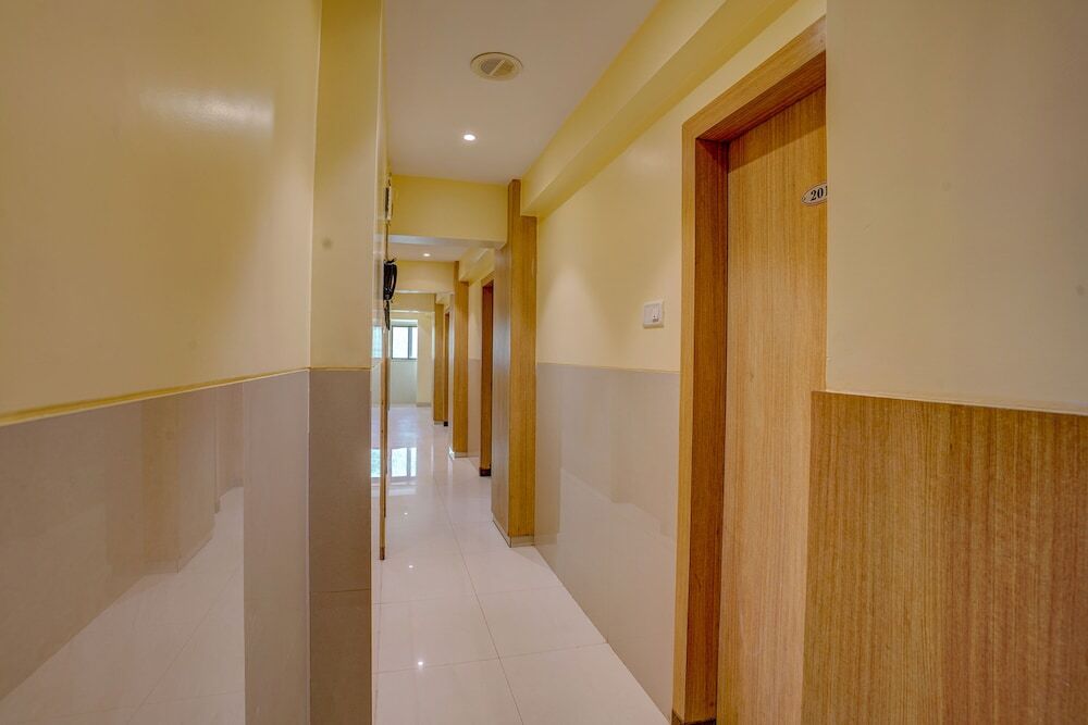 Нави-Мумбай: Fabhotel Starwood Residency
