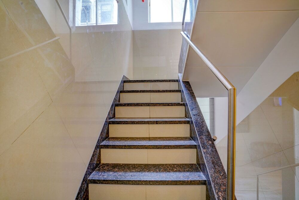 Нави-Мумбай: Fabhotel Starwood Residency