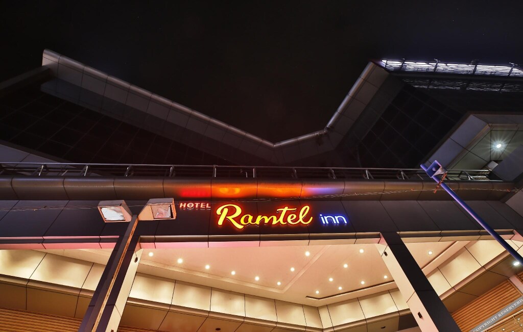 carousel image 0