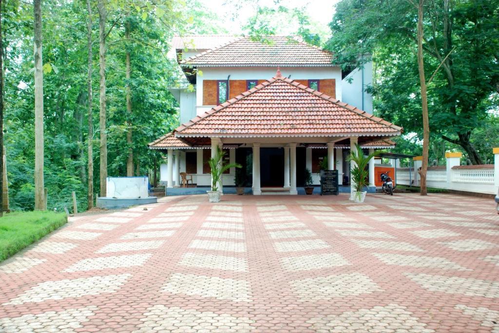 Паттиккад: Ktdc Tamarind Nilambur