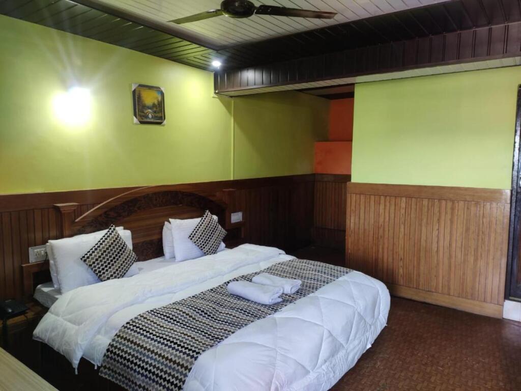 Раникхет: Hotel Deepraj