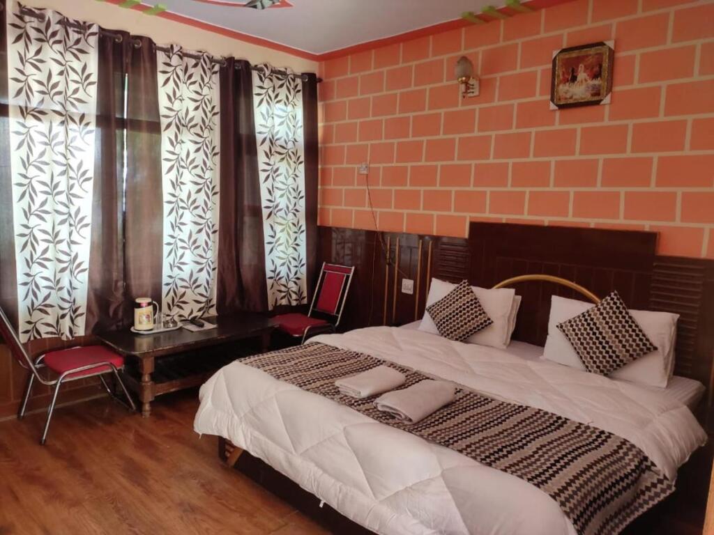 Раникхет: Hotel Deepraj