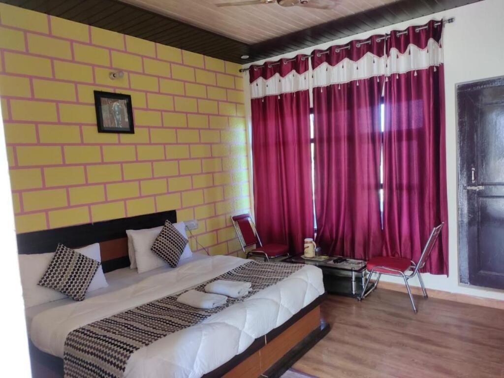 Раникхет: Hotel Deepraj