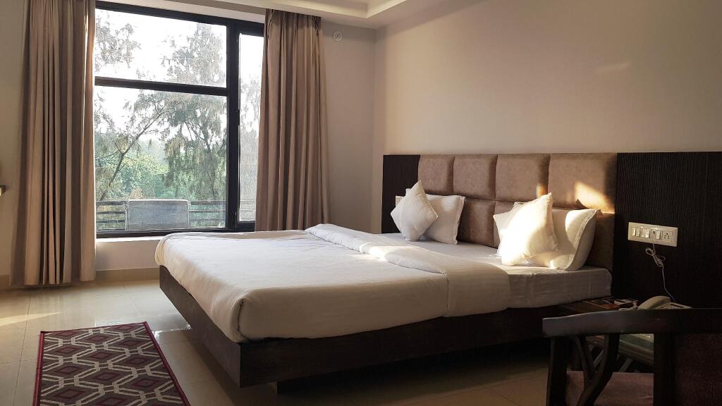 Лудхиана: Hotel Ludhiana Regency