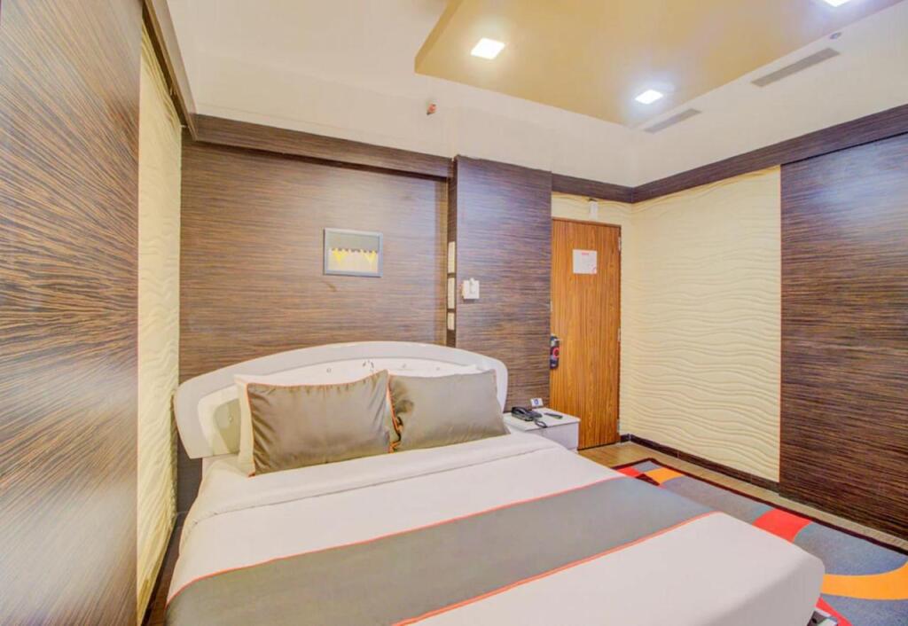 Мадурай: Aishwaryam Hotel