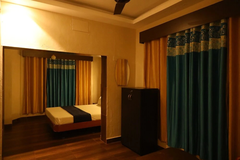Мадурай: Sivabhagya SKR Madurai
