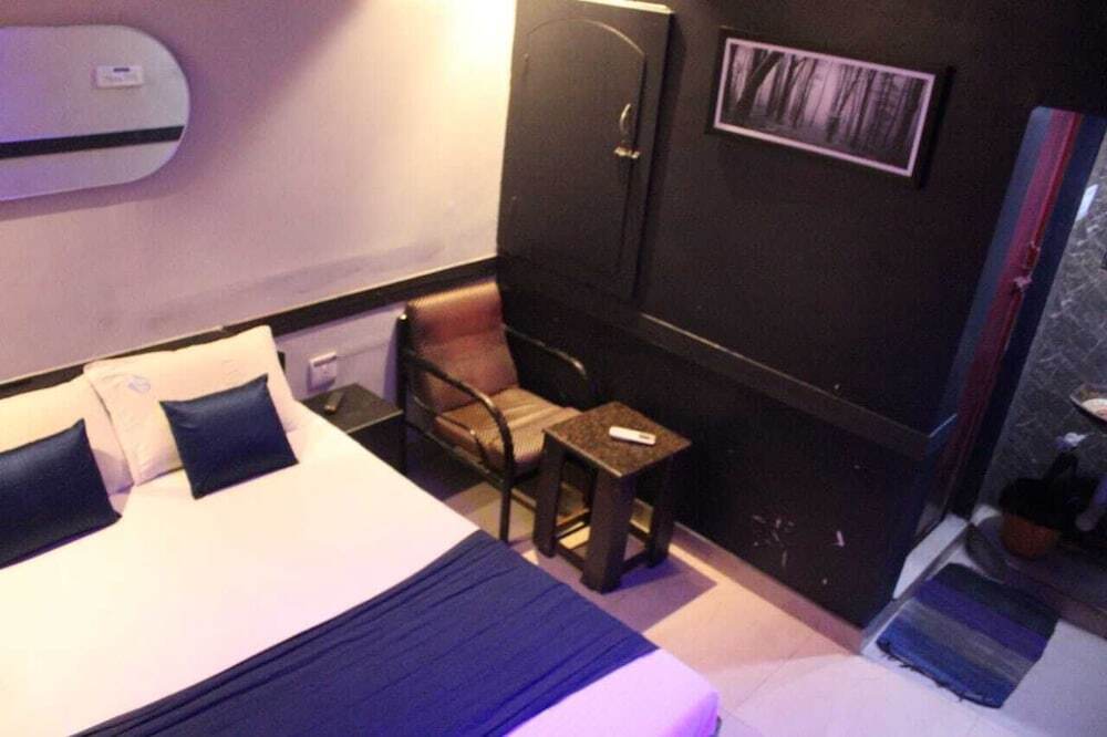 Мадурай: Sivabhagya SKR Madurai