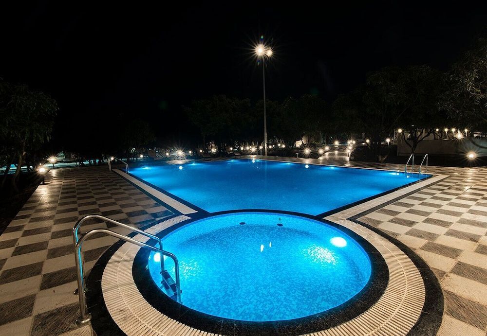 Нашик: Amanta Resort