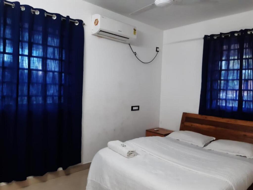 Ангамали: Airport Cochin Grand Residency , NEDUMBASSERY