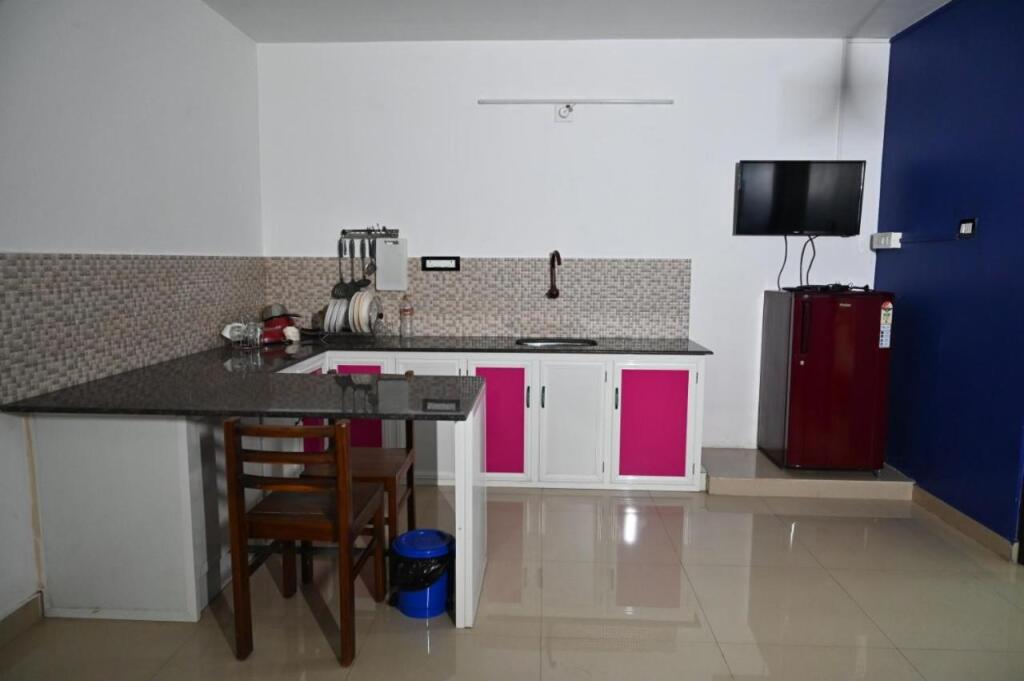 Ангамали: Airport Cochin Grand Residency , NEDUMBASSERY