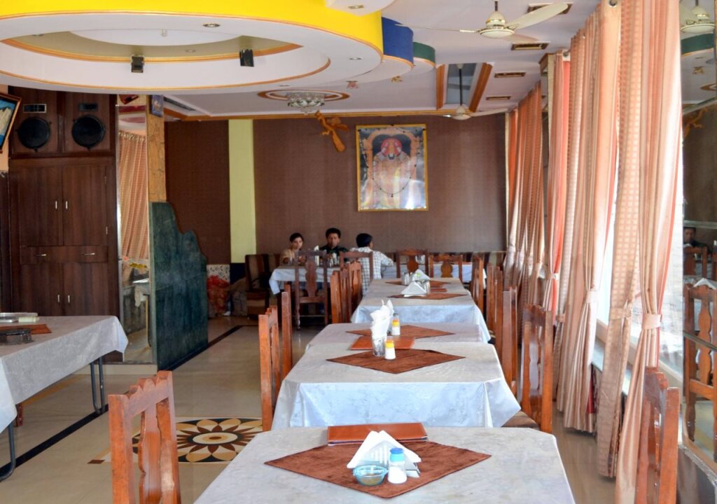 Пачмарай: V Resorts Hotel Pachmarhi
