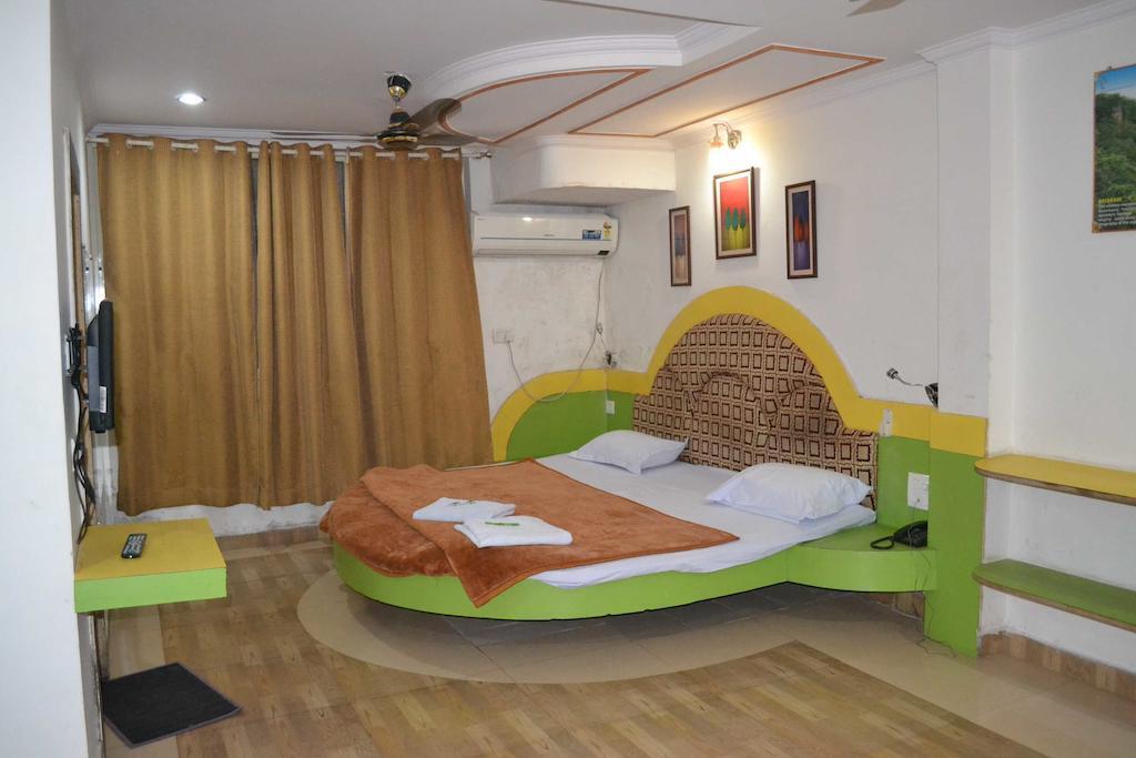 Пачмарай: V Resorts Hotel Pachmarhi