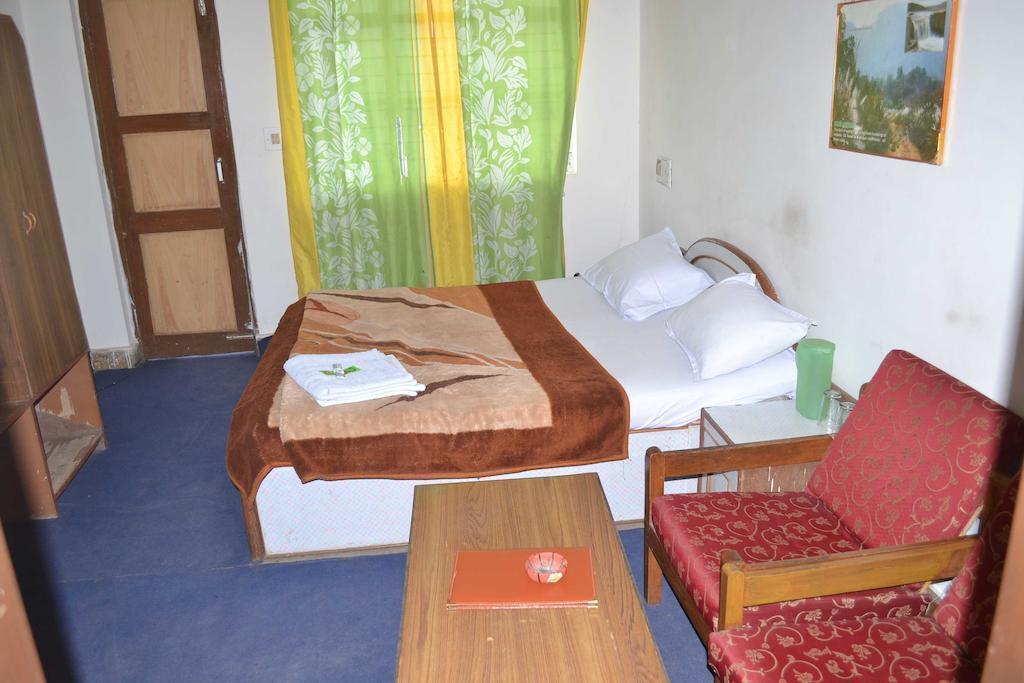 Пачмарай: V Resorts Hotel Pachmarhi
