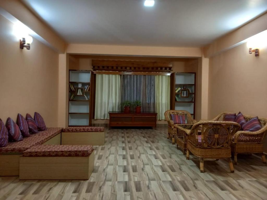 Пеллинг: Mann Serchhu Farmhouse, Pelling